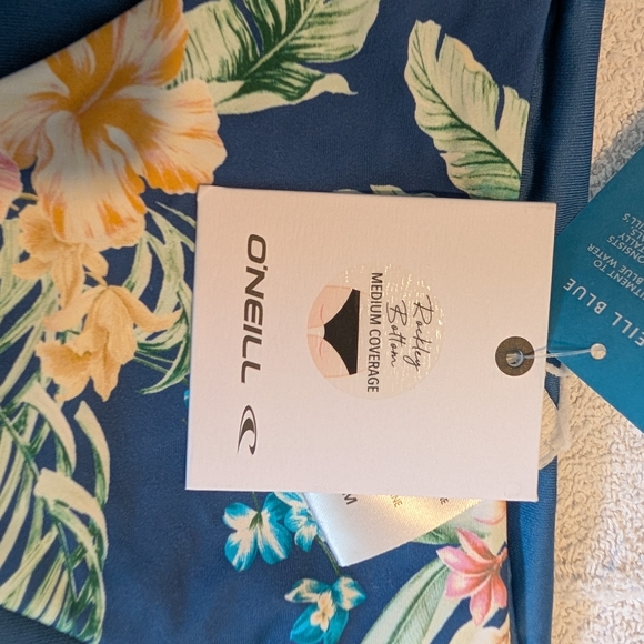 NWT O'Neill Blue Floral Bikini Bottom Size M - Picture 3 of 5